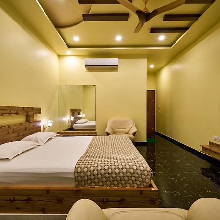 Hotel Saptarang Residency Panhāla Exterior photo