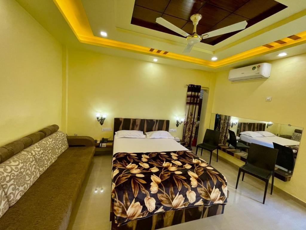 Hotel Saptarang Residency Panhāla Exterior photo