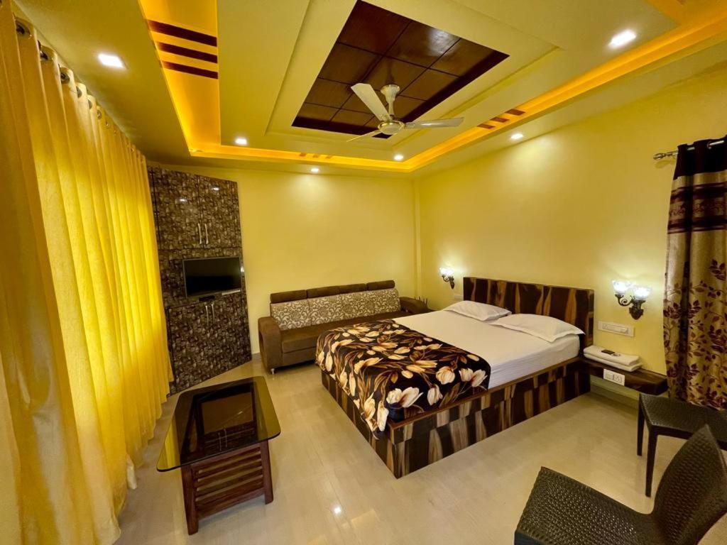 Hotel Saptarang Residency Panhāla Exterior photo