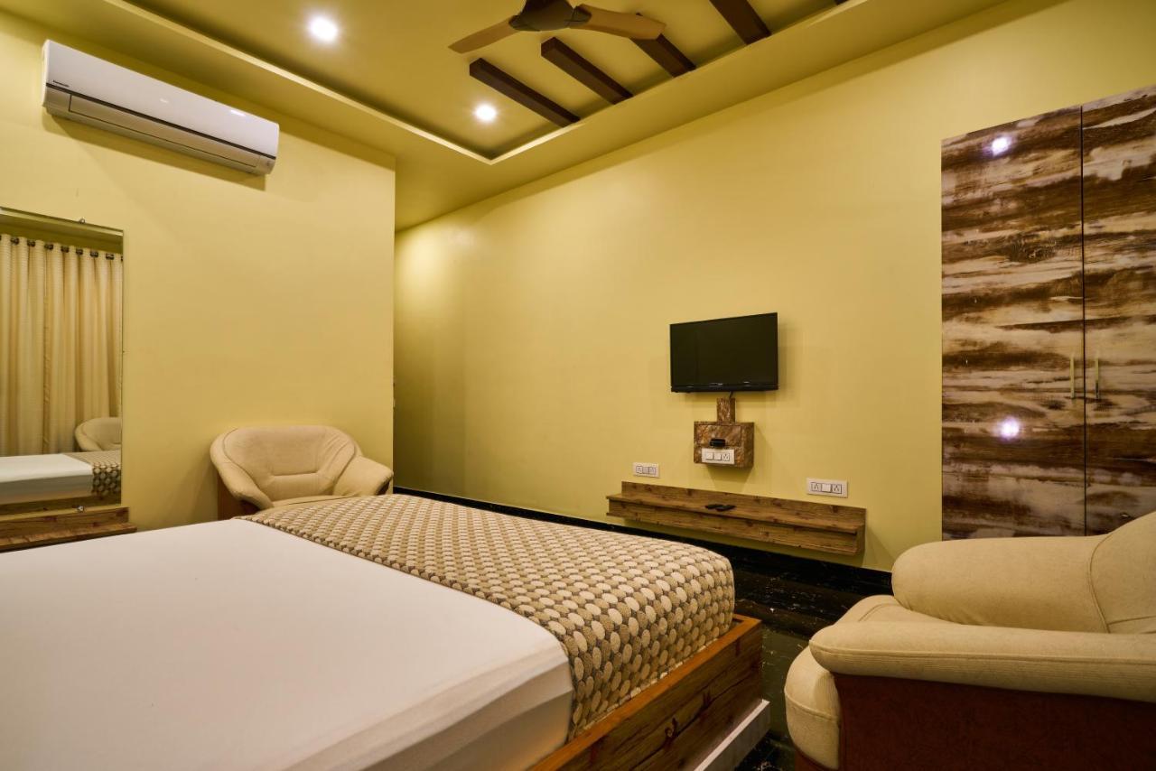 Hotel Saptarang Residency Panhāla Exterior photo