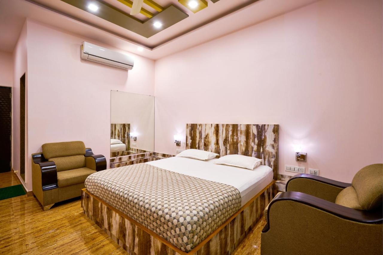 Hotel Saptarang Residency Panhāla Exterior photo