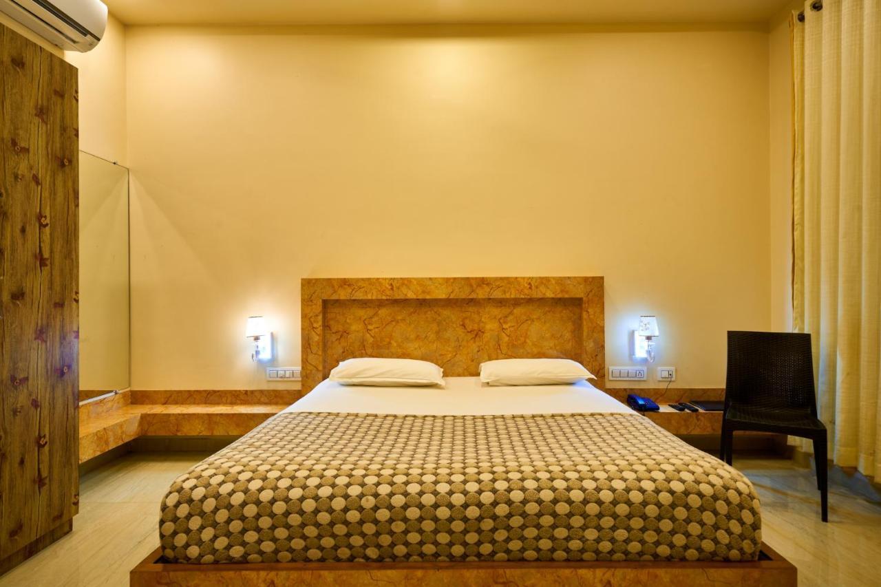Hotel Saptarang Residency Panhāla Exterior photo